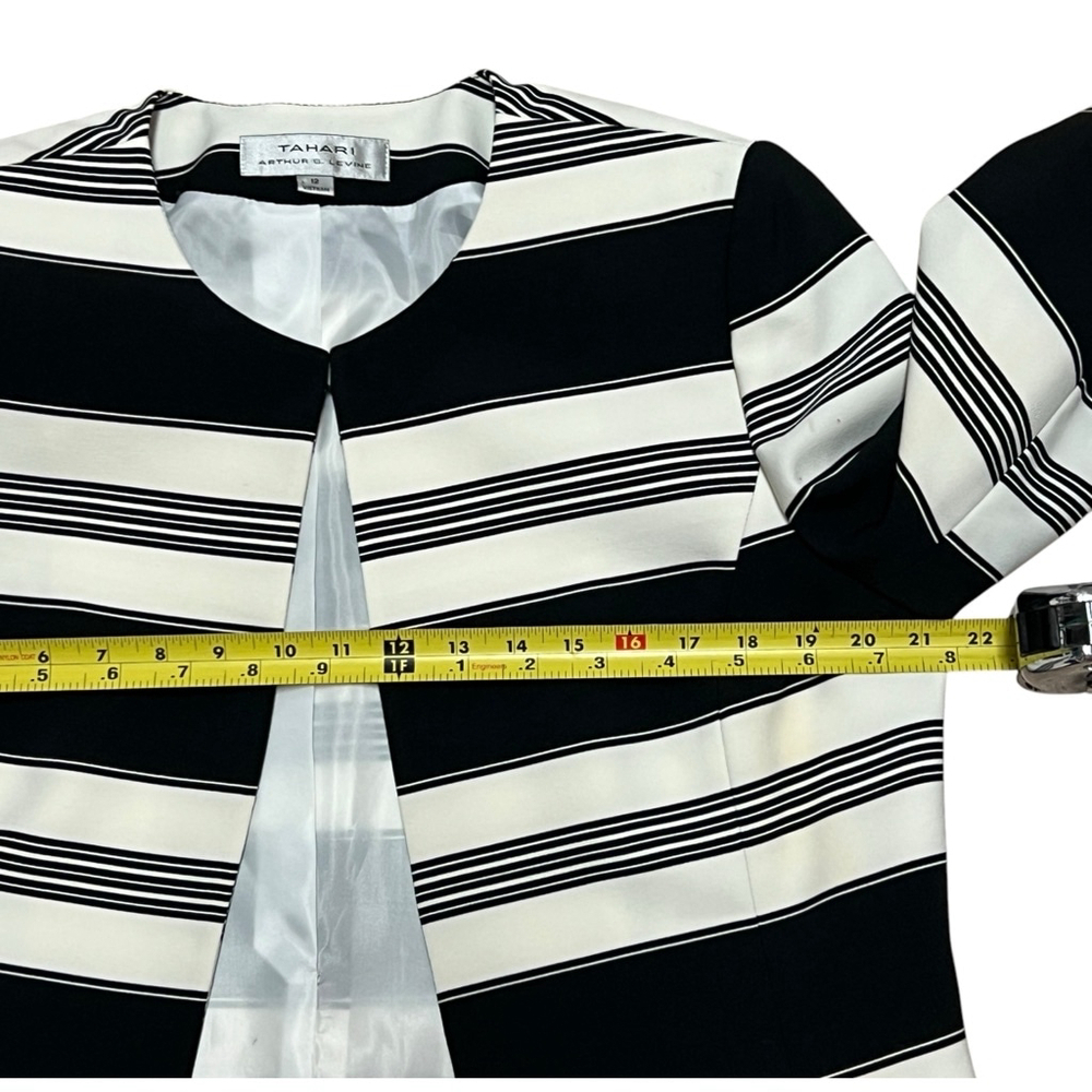Tahari Arthur S. Levine Women's Cropped Black & White Boxy Blazer Career, 12 - Picture 12 of 15